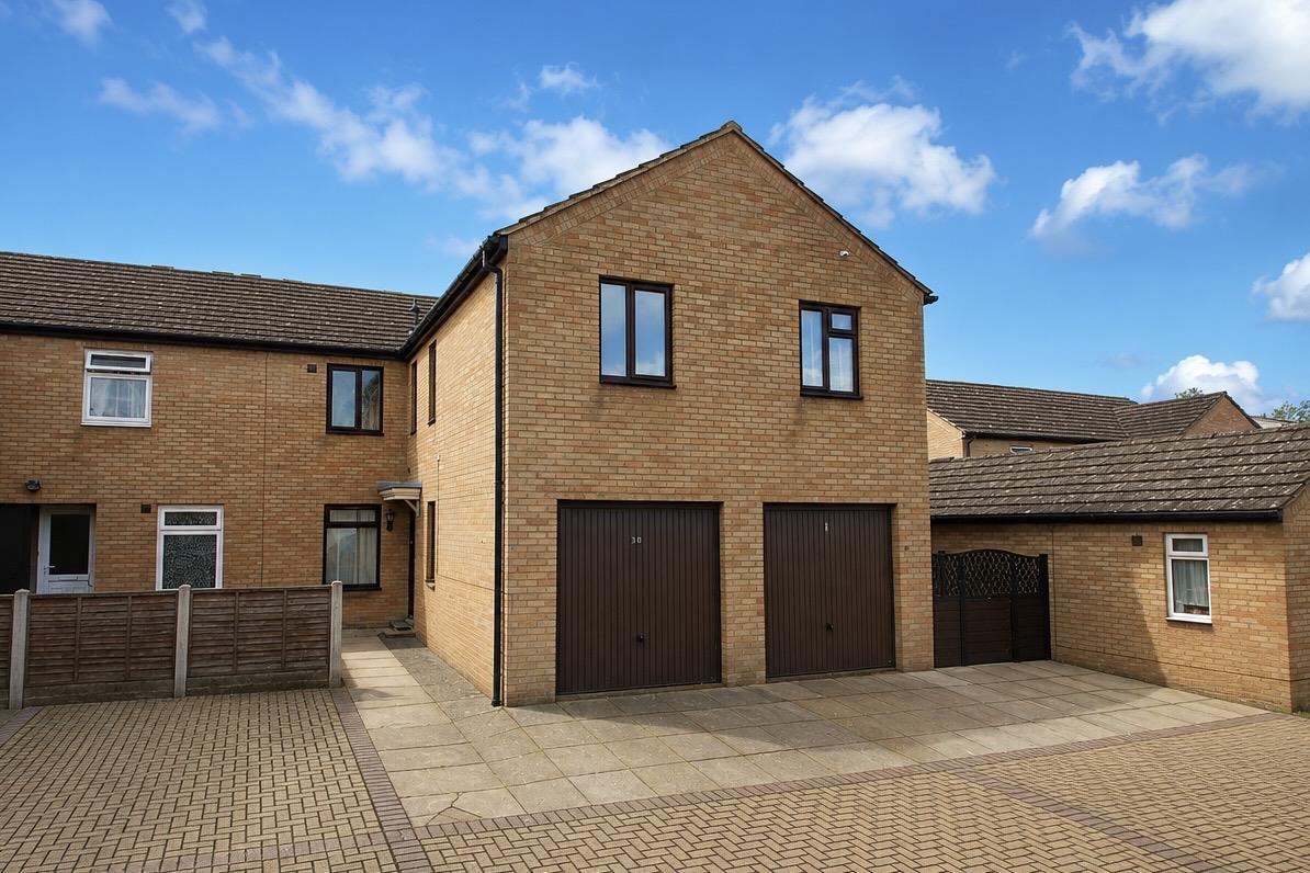 Carlina Place, Conniburrow, Milton Keynes